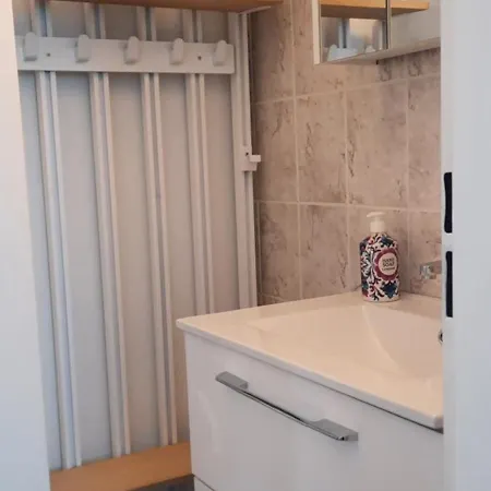 Apartmán Cozy With Sea View And Parking Place *