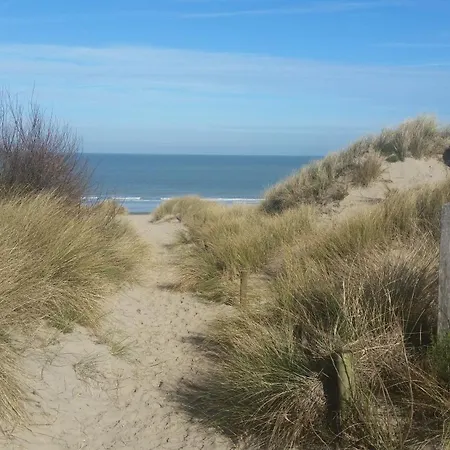 Apartmán Cozy With Sea View And Parking Place